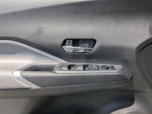 Used 2023 Nissan Kicks SR w/ SR Premium Package FWD image 27
