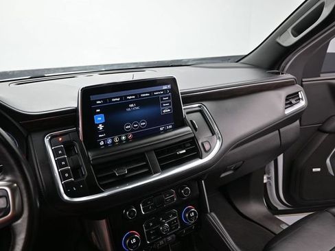 Used 2021 Chevrolet Suburban LT RWD image 27