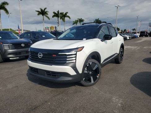 New 2026 Nissan Kicks SR image 19