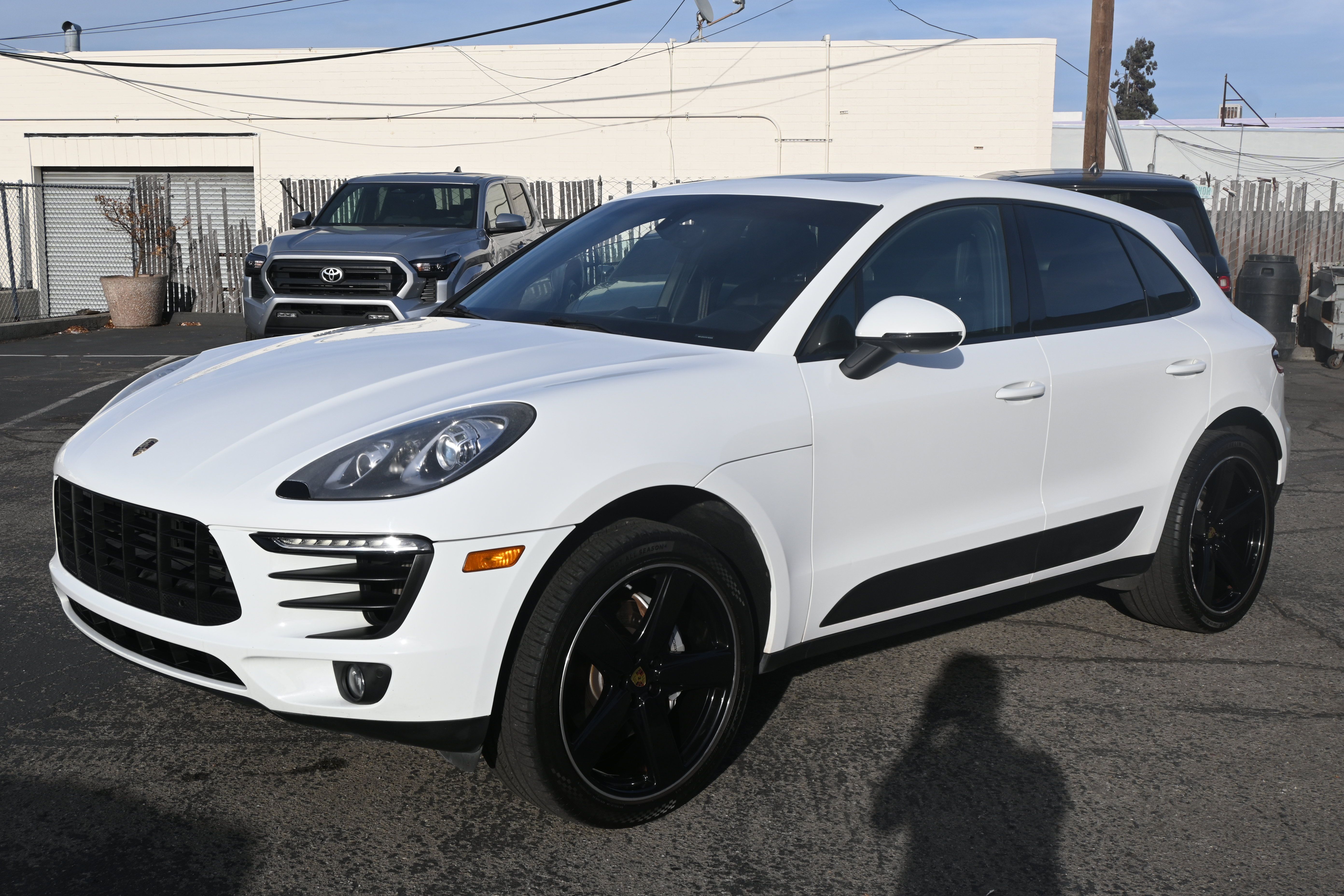 Used 2016 Porsche Macan S AWD/4WD image 1