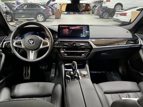 Used 2023 BMW 530i xDrive w/ M Sport Package AWD/4WD image 13