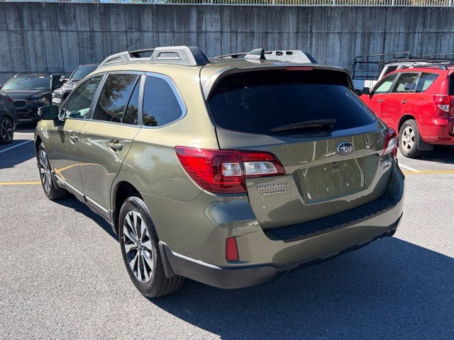 Used 2016 Subaru Outback 3.6R Limited AWD/4WD image 3