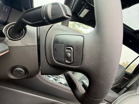 New 2025 Jeep Wagoneer S Limited w/ Comfort Package AWD/4WD image 12