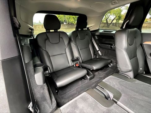 Used 2022 Volvo XC90 T8 Inscription Expression w/ Advanced Package image 31