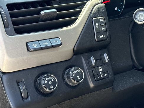 Used 2017 GMC Yukon XL Denali w/ Open Road Package image 20