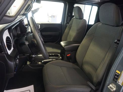 Used 2024 Jeep Wrangler Unlimited AWD/4WD image 17