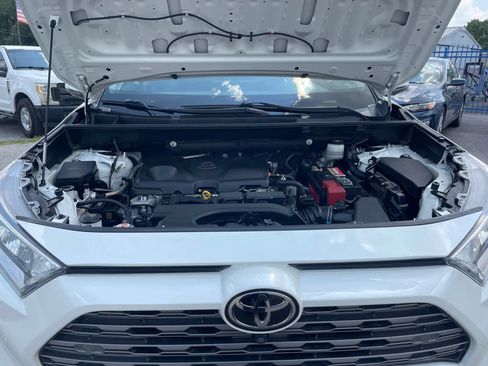 Used 2019 Toyota RAV4 Limited w/ Advanced Technology Package FWD image 12