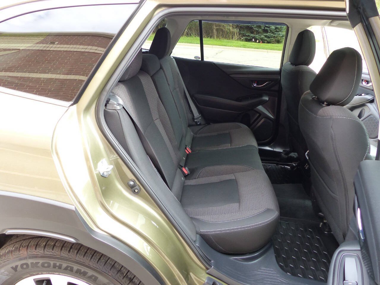 Used 2023 Subaru Outback Premium AWD/4WD image 47