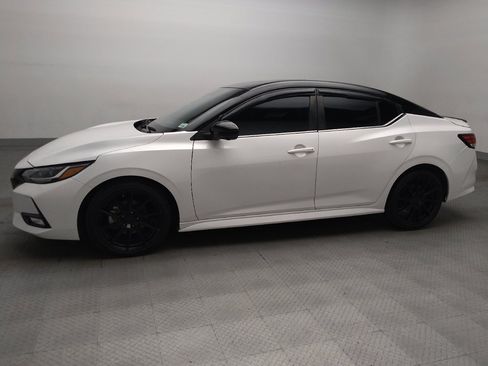 Used 2020 Nissan Sentra SR w/ Premium Package FWD image 2