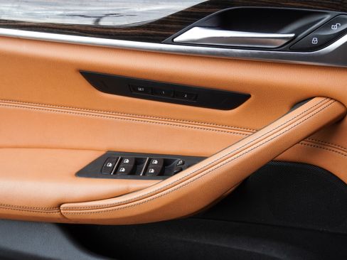 Certified 2023 BMW 530i w/ M Sport Package image 15