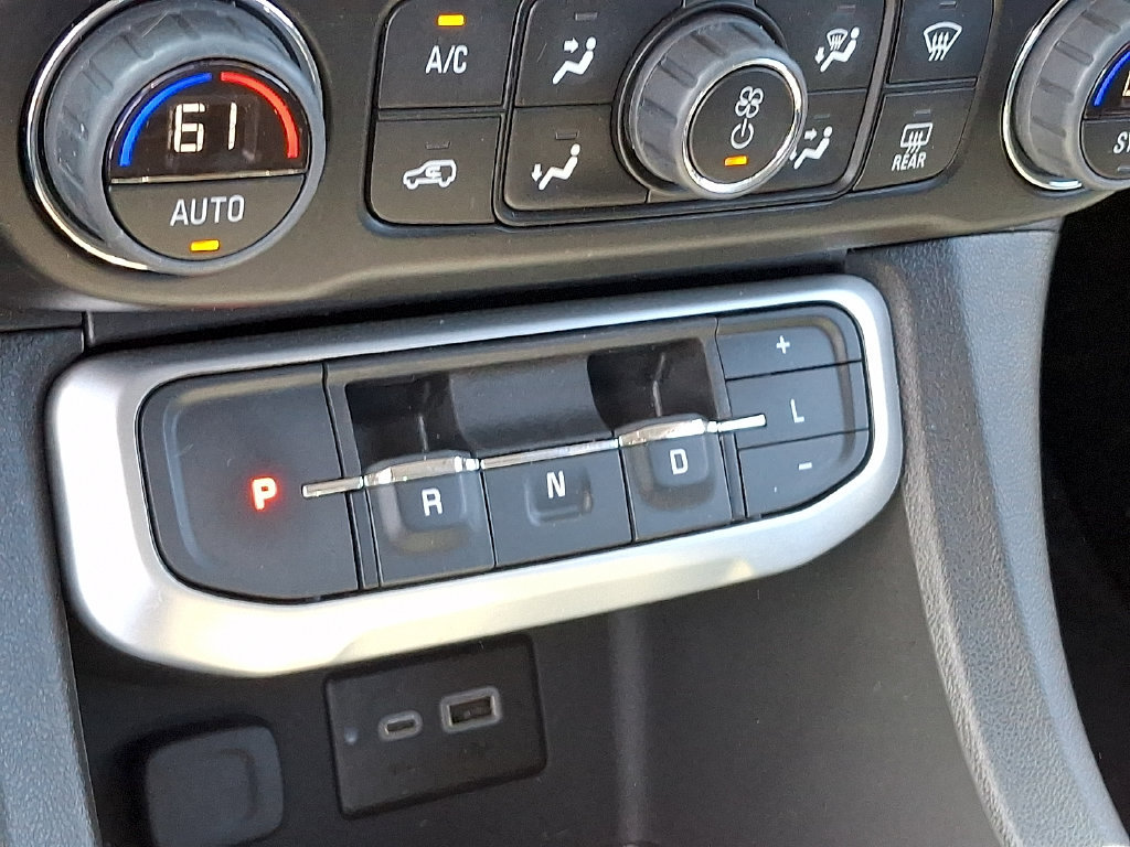 Used 2023 GMC Acadia SLE w/ Driver Convenience Package FWD image 14