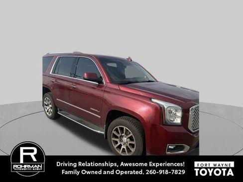 Used 2017 GMC Yukon Denali w/ Open Road Package AWD/4WD image 1