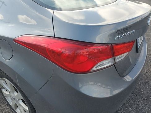 Used 2013 Hyundai Elantra Limited FWD image 7