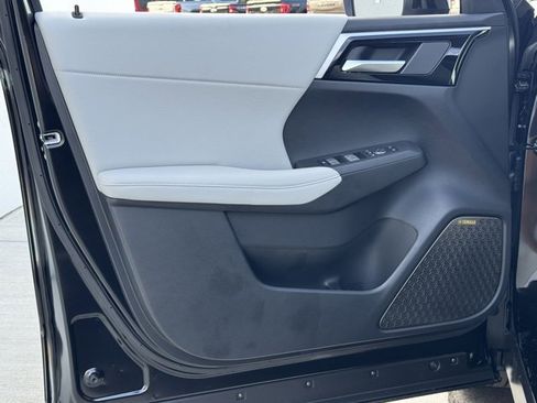 New 2025 Mitsubishi Outlander SE image 20