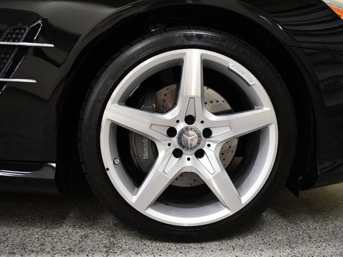 Used 2016 Mercedes-Benz SL 550 image 31