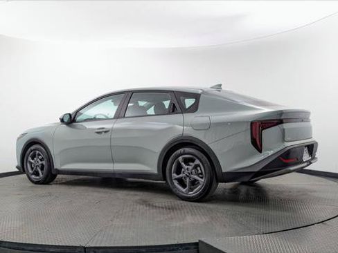 Used 2026 Kia K4 FWD image 6