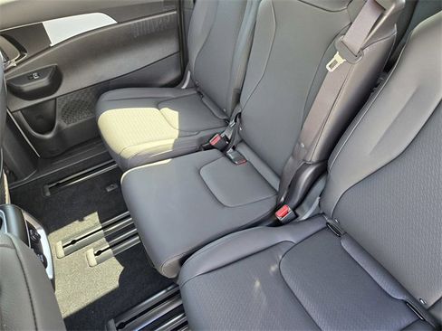 New 2026 Kia Carnival SX Prestige image 20