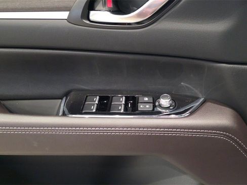 New 2025 MAZDA CX-5 Signature image 35