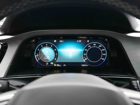 Used 2024 Volkswagen Atlas Cross Sport SE image 16