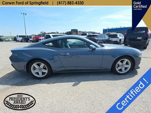 Used 2026 Ford Mustang Premium RWD image 2