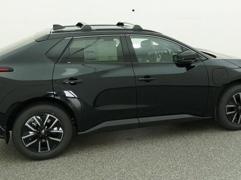 New 2026 Toyota bZ FWD image 19