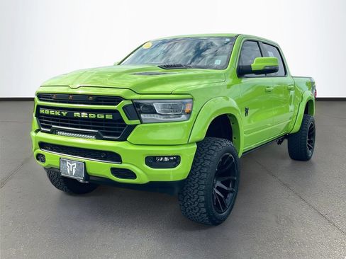 Used 2024 RAM 1500 Laramie AWD/4WD image 3