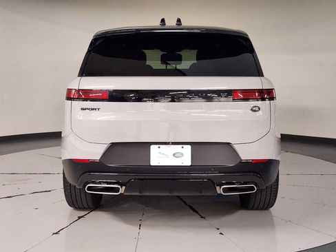 Used 2023 Land Rover Range Rover Sport SE AWD/4WD image 10