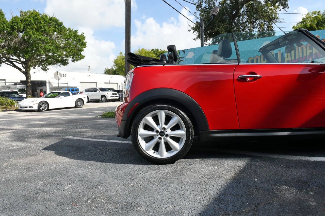 Used 2015 MINI Cooper Convertible w/ Sport Package FWD image 28