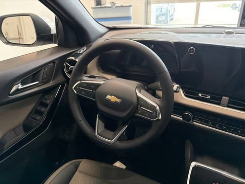 New 2027 Chevrolet Equinox LT w/ Convenience Package II AWD/4WD image 31