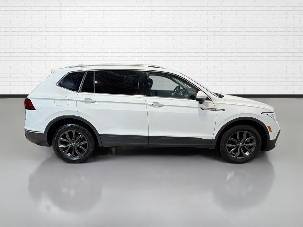 Used 2022 Volkswagen Tiguan SE AWD/4WD image 10