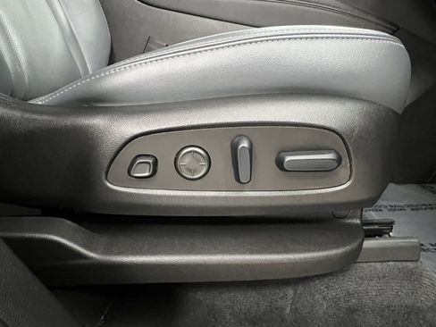 Used 2024 Buick Enclave Premium image 65