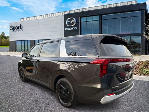 Used 2026 Kia Carnival image 5