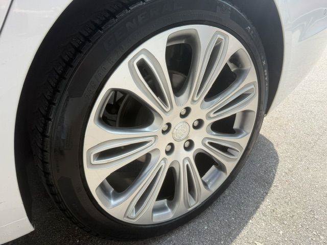 Used 2019 Buick LaCrosse Avenir w/ Driver Confidence Package II AWD/4WD image 21