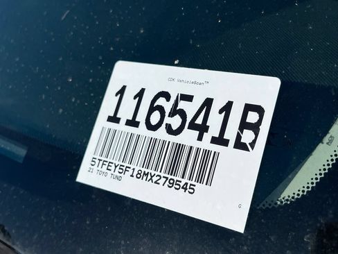Used 2021 Toyota Tundra SR5 w/ SR5 Upgrade Package RWD image 14