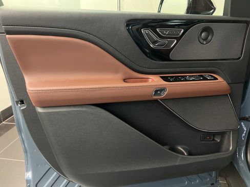 New 2026 Lincoln Aviator Reserve image 30
