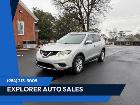 Used 2016 Nissan Rogue SV FWD image 1
