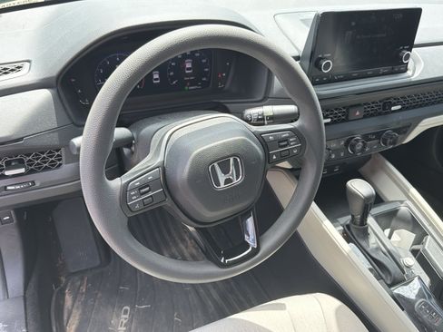 Used 2025 Honda Accord SE image 16