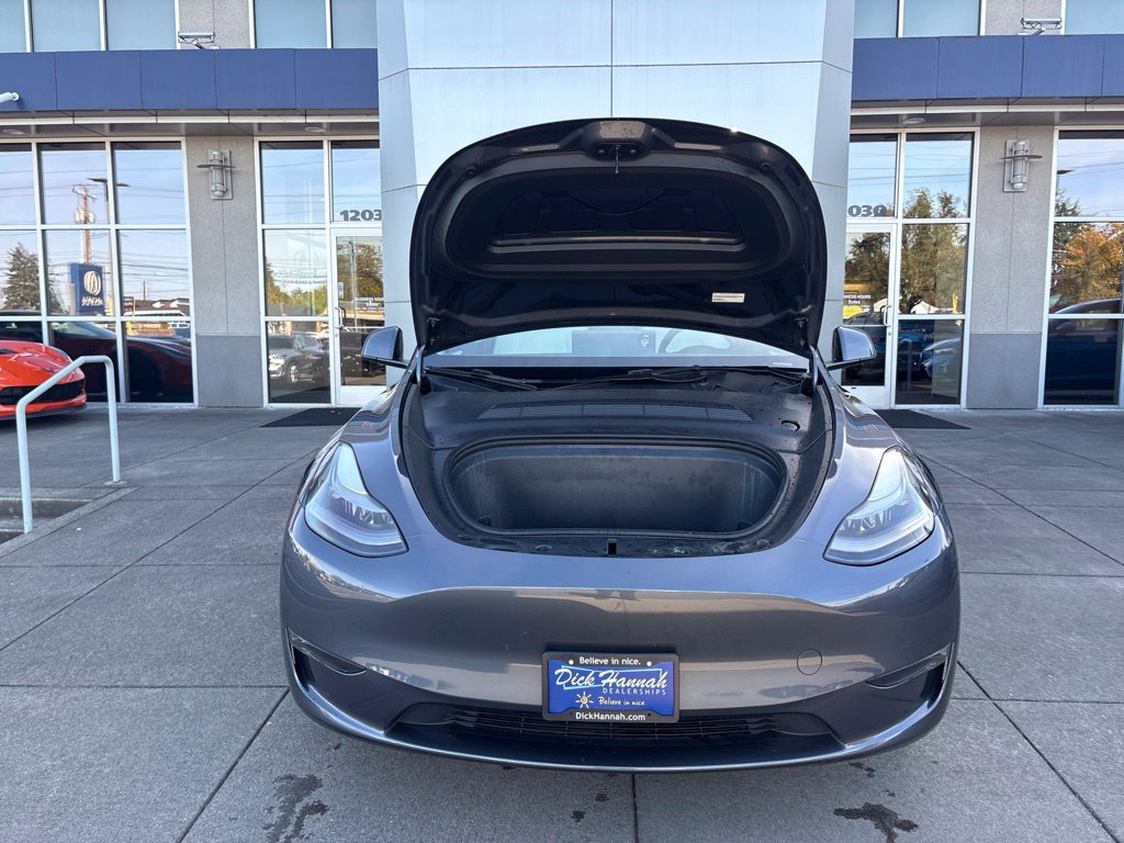 Used 2023 Tesla Model Y Performance AWD/4WD image 4