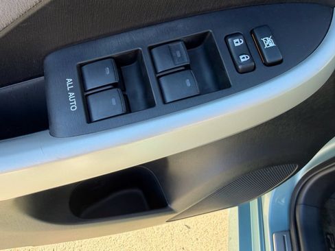 Used 2012 Toyota Prius Three w/ Appearance Pkg FWD image 19