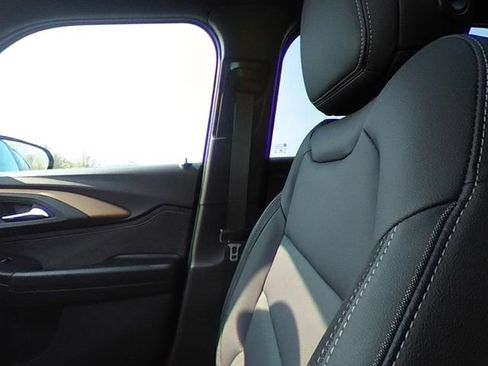 Used 2022 Chevrolet TrailBlazer ACTIV w/ Sun and Liftgate Package FWD image 38