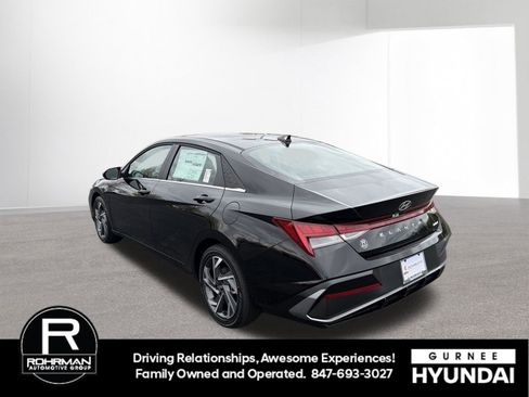 New 2026 Hyundai Elantra Limited FWD image 7
