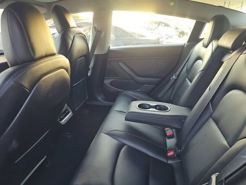 Used 2019 Tesla Model 3 Long Range RWD image 4
