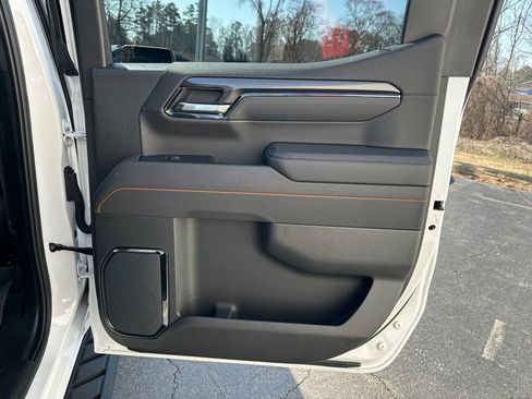 Used 2025 GMC Sierra 1500 AT4 w/ AT4 Premium Package image 17