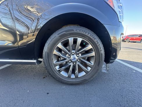 Used 2019 Ford Expedition Limited w/ Equipment Group 301A image 10