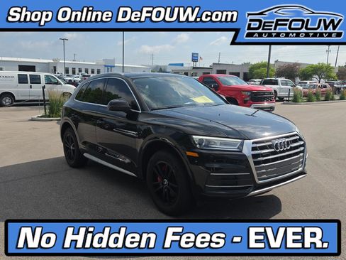 Used 2020 Audi Q5 2.0T Premium w/ Convenience Package AWD/4WD image 1