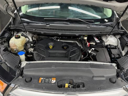 Used 2017 Ford Edge Titanium FWD image 9