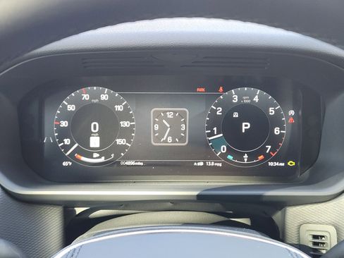 Used 2024 Land Rover Discovery Dynamic SE image 16