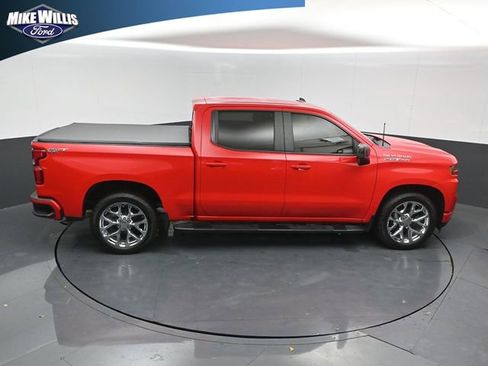 Used 2020 Chevrolet Silverado 1500 RST w/ Texas Edition RWD image 16