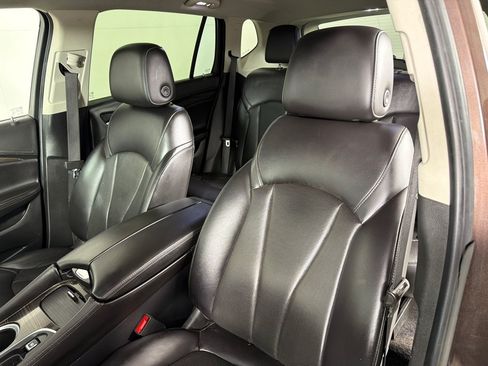 Used 2020 Buick Envision Essence FWD image 10