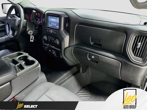 Used 2020 Chevrolet Silverado 1500 Custom Trail Boss w/ Custom Convenience Package AWD/4WD image 31